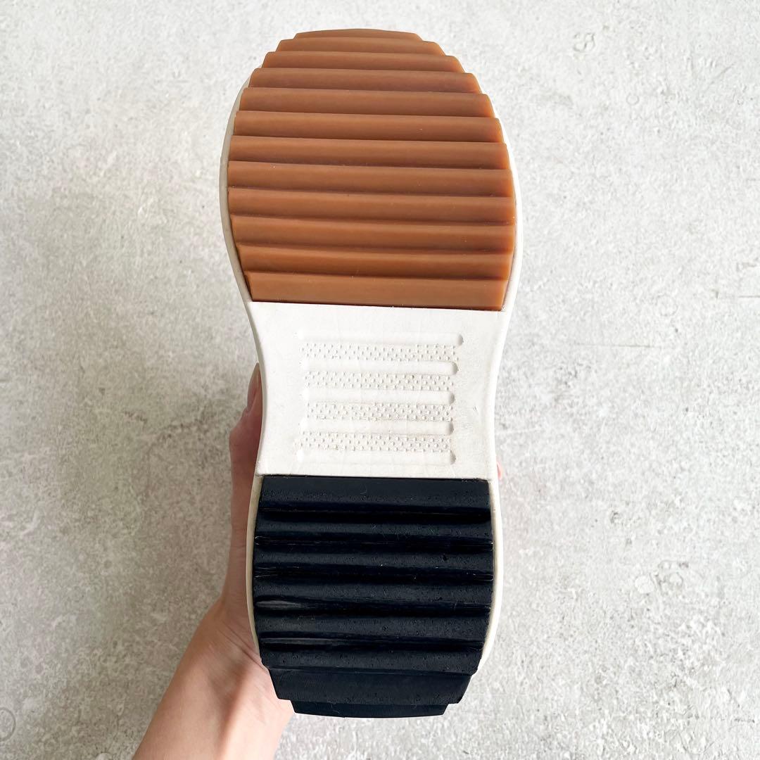 ビアズリー レザー スリッポン 厚底スニーカー 22.5cm シルバー