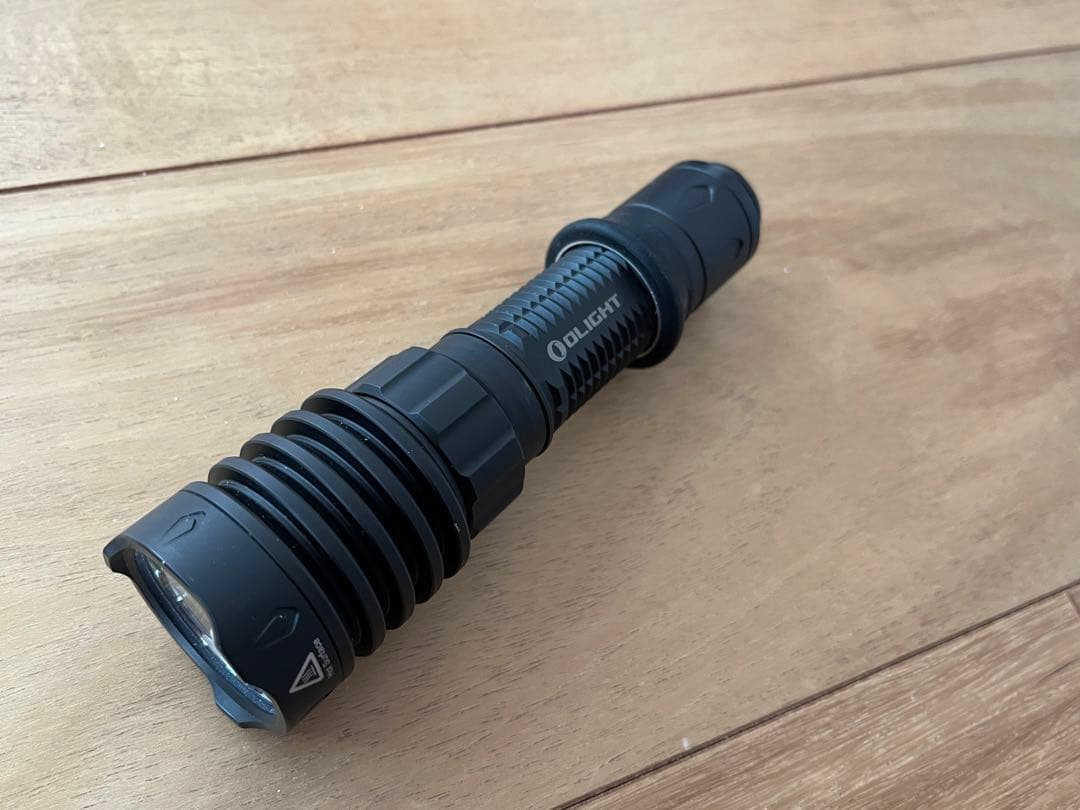 OLIGHT オーライトWARRIOR X 4 2600ルーメン　田村装備開発