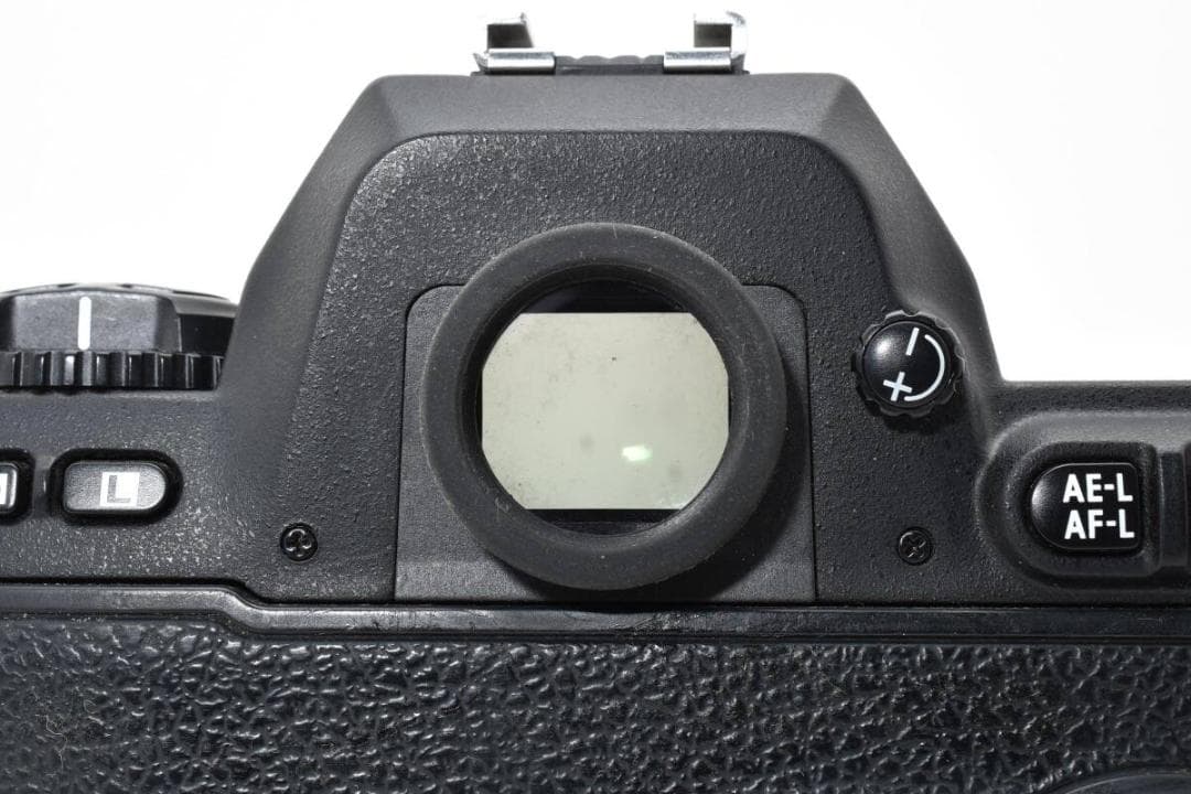 ニコン Nikon F100+28-105mm レンズキット ソフトケース付き