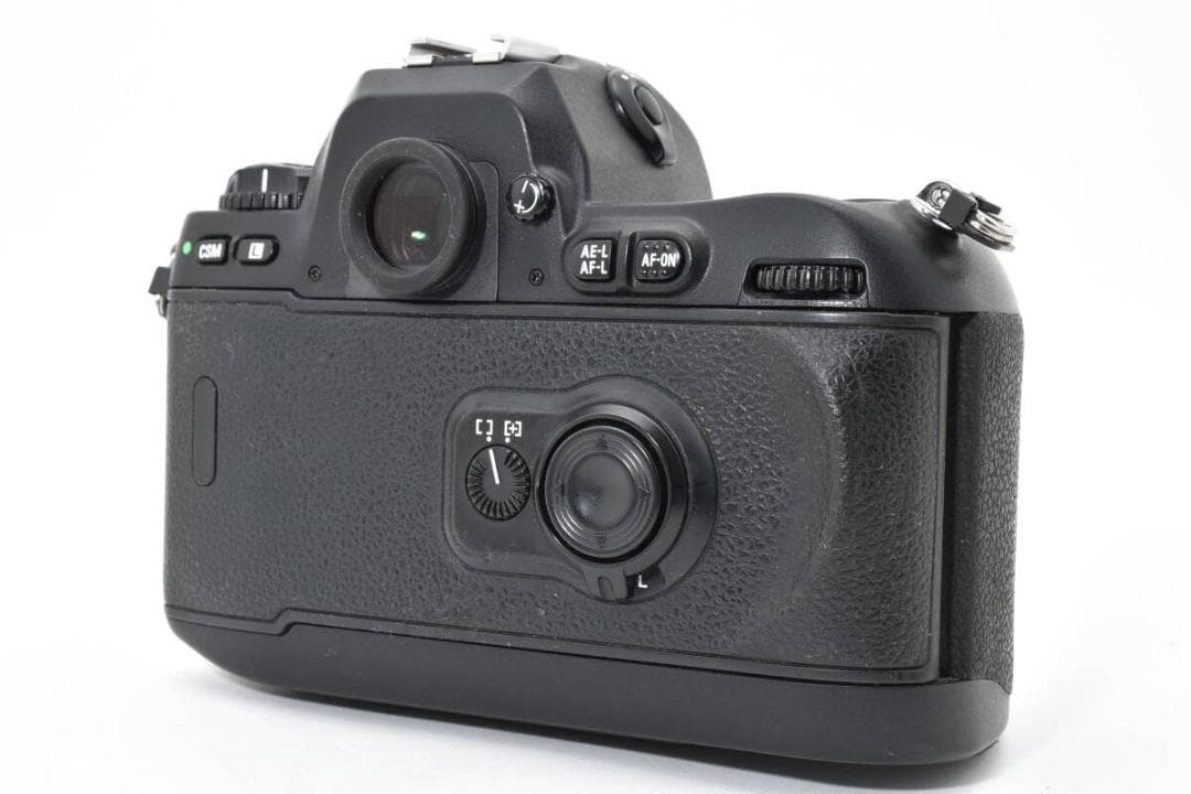 ニコン Nikon F100+28-105mm レンズキット ソフトケース付き