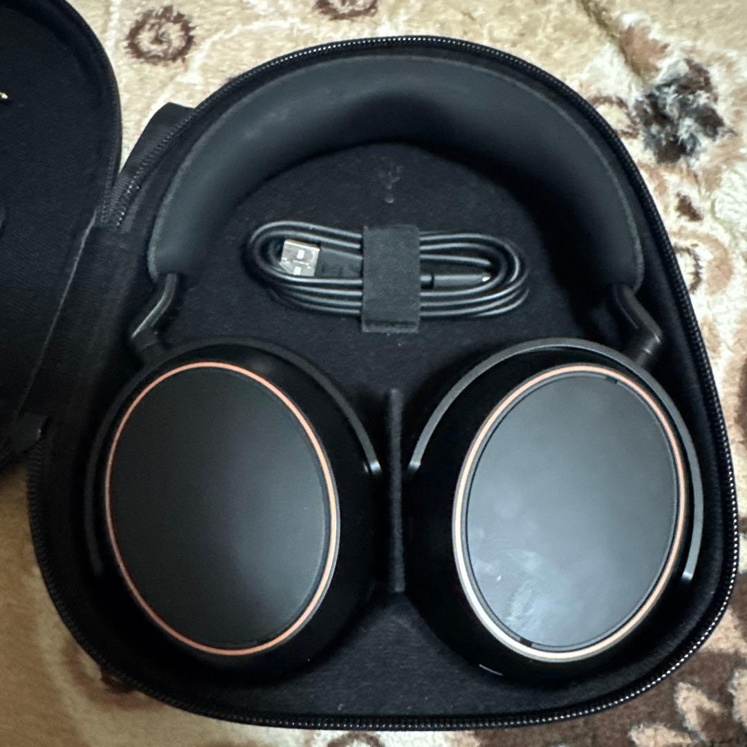 ゼンハイザーワイヤレスヘッドホン MOMENTUM 4 ブラックコッパー