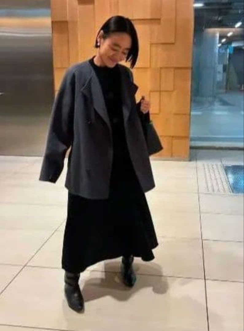 【GALERIE VIE】ウールダブルフェイス ショートノーカラーコート　紺色