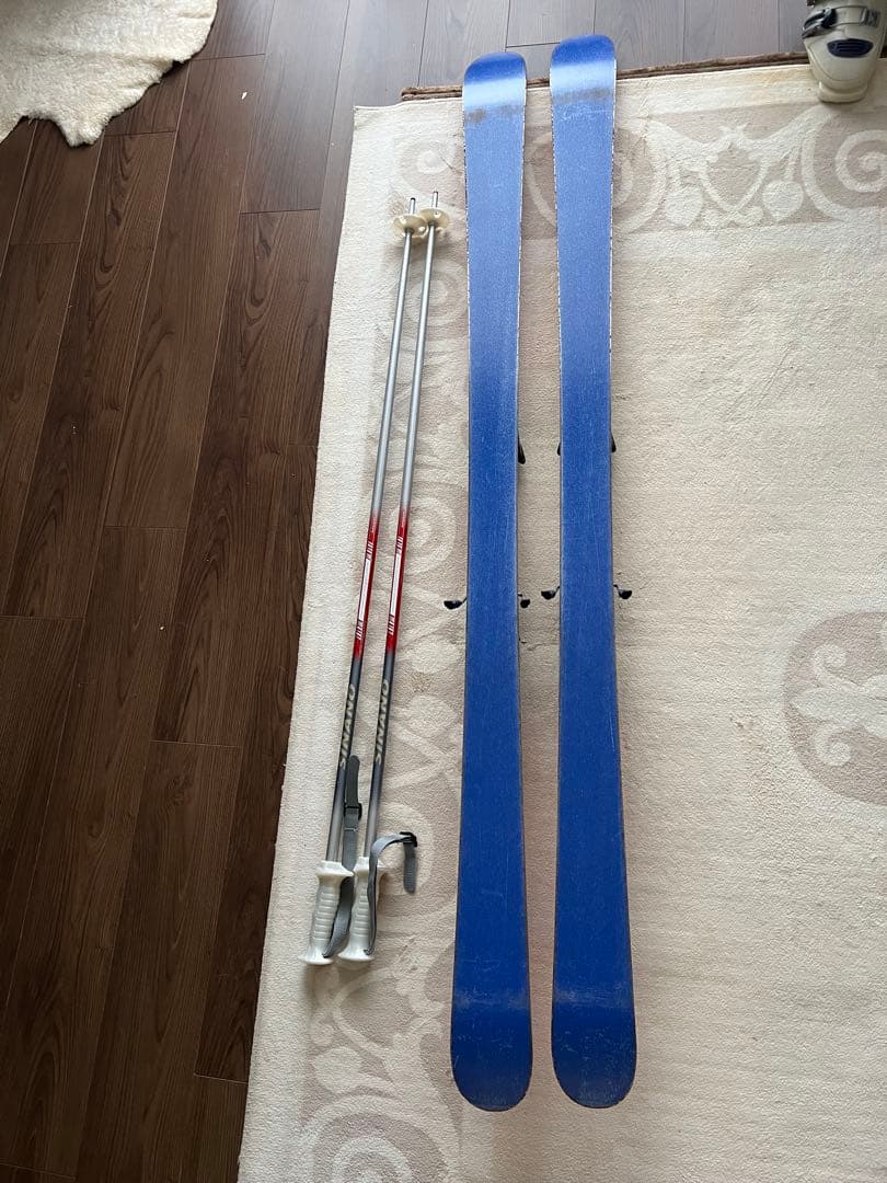 レディース　スキー板・ブーツ・ゴーグル・ストック・ネックウォーマーセット　160