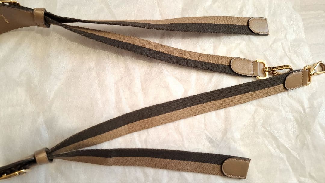 FENDI　ブラウンレザーショルダーストラップ