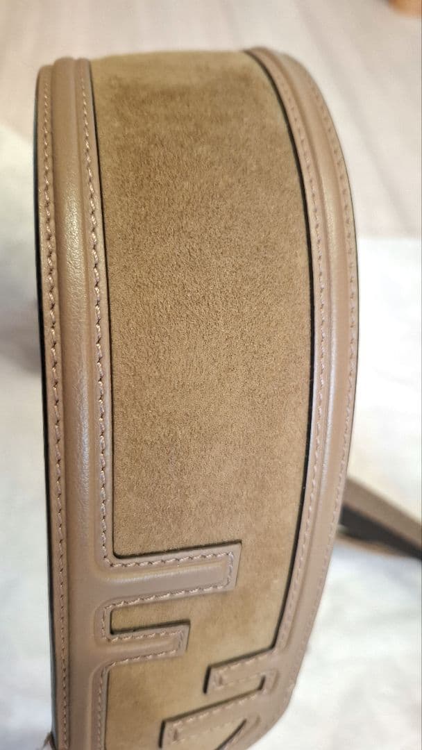 FENDI　ブラウンレザーショルダーストラップ