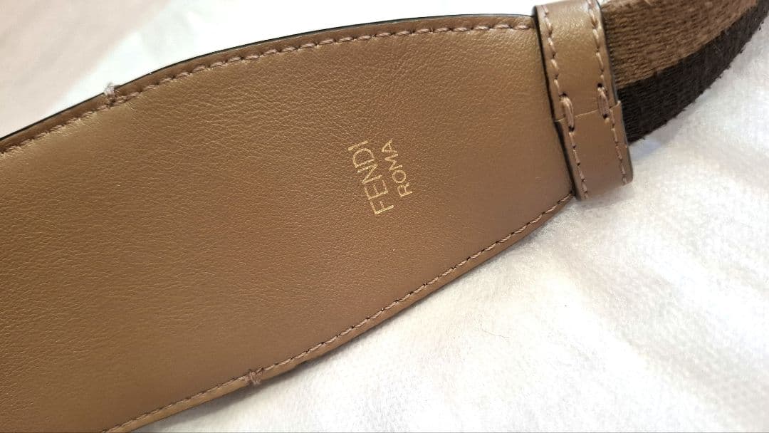 FENDI　ブラウンレザーショルダーストラップ