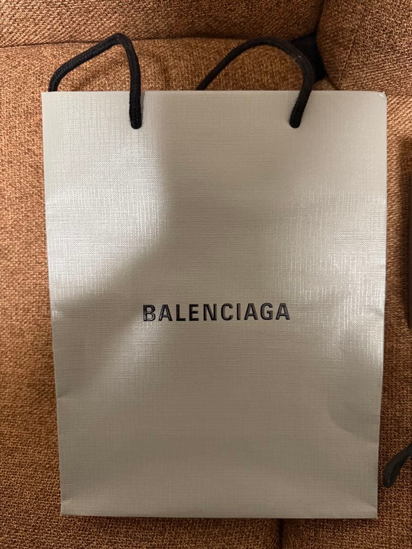 BALENCIAGA 黒 レザー 三つ折り財布