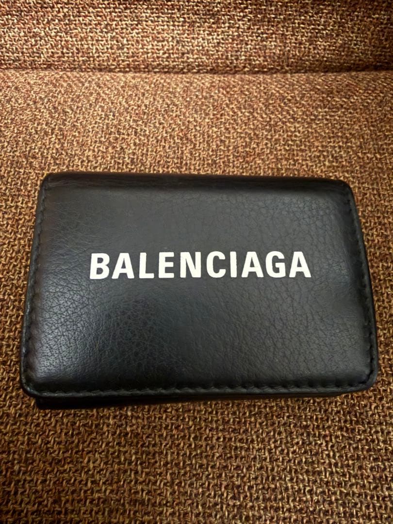 BALENCIAGA 黒 レザー 三つ折り財布