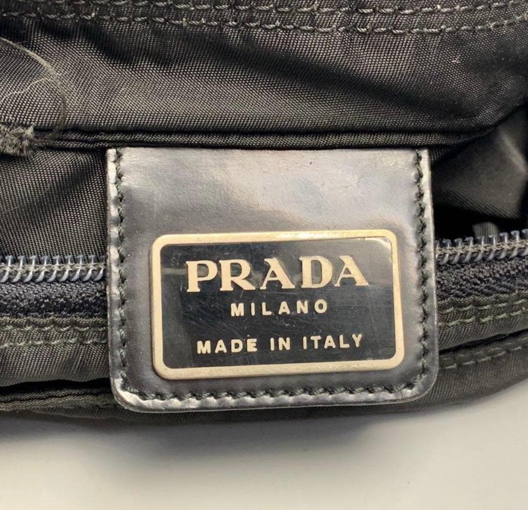 PRADA/プラダ 斜め掛けショルダーバッグ サコッシュ A405