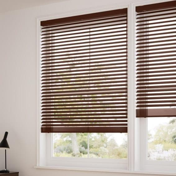 シンプル ダークブラウン ウッドブラインド