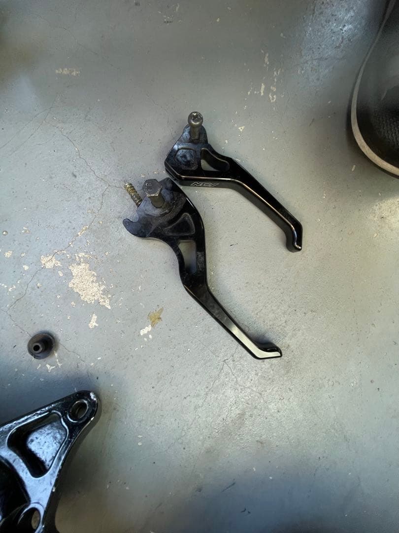 シグナス　りょう　カーボン部品