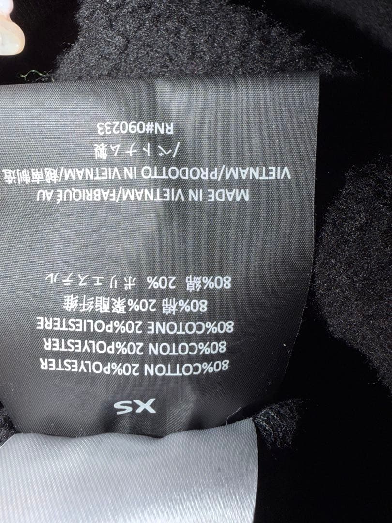 ESSENTIALS FEAR OF GOD ブラックパーカー