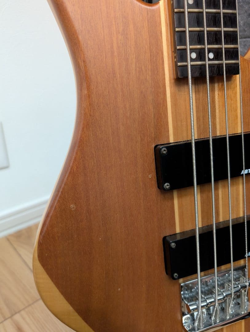 Washburn ワッシュバーン Force-4　ベース