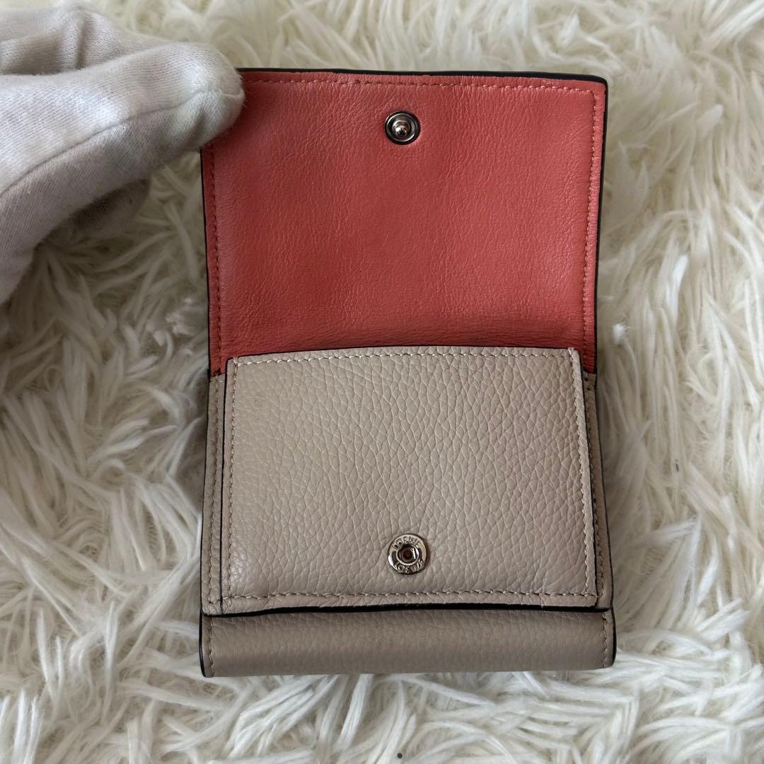 ロエベ アナグラム バーティカルウォレット 三つ折り財布 レザー ベージュ