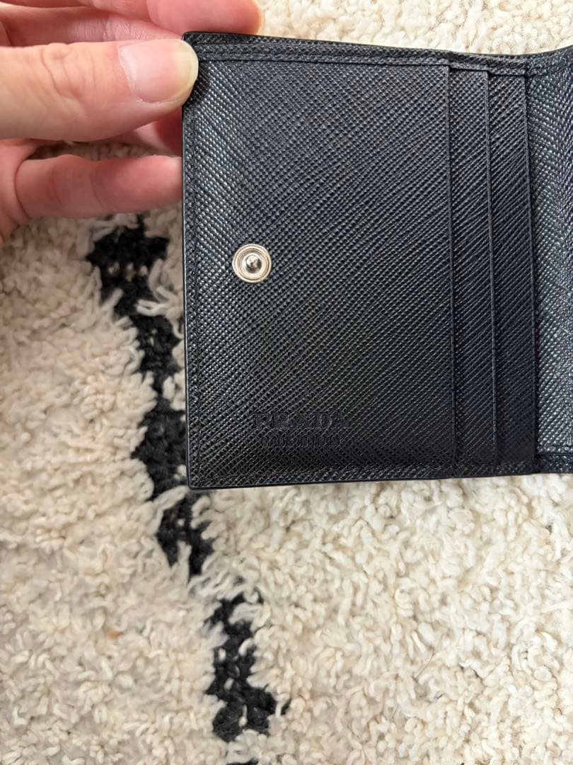 PRADA Small Saffiano leather wallet ブラック