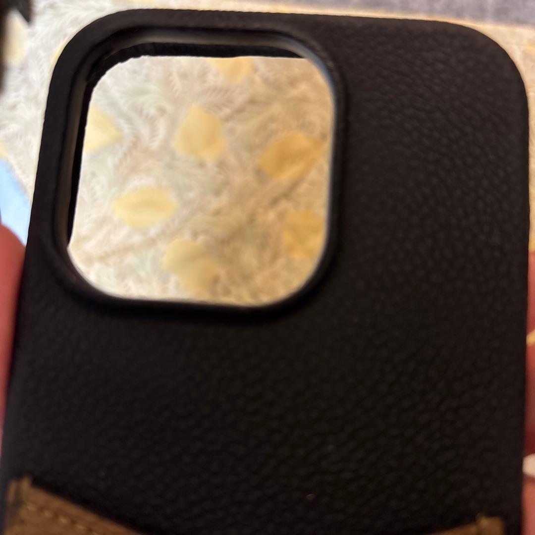 本日のみ美品　ルイヴィトン　ヴィトン　iPhone15PRO iPhoneケース