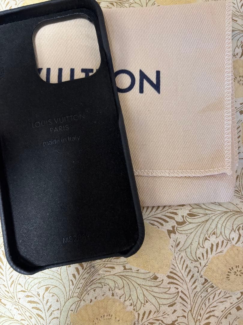 本日のみ美品　ルイヴィトン　ヴィトン　iPhone15PRO iPhoneケース