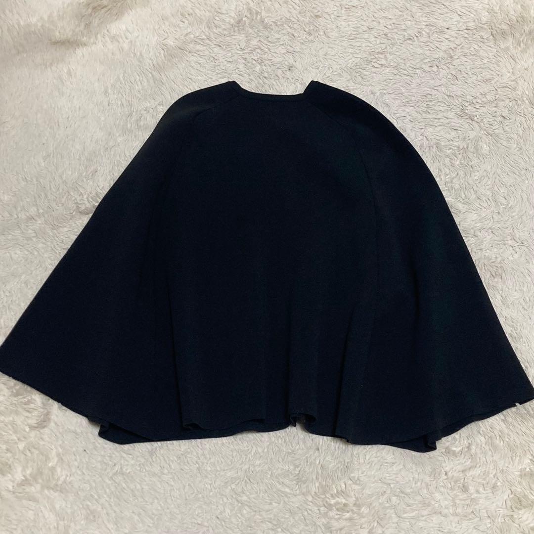 UNITED ARROWS 滝沢眞規子さん着用 黒 ケープカーディガン