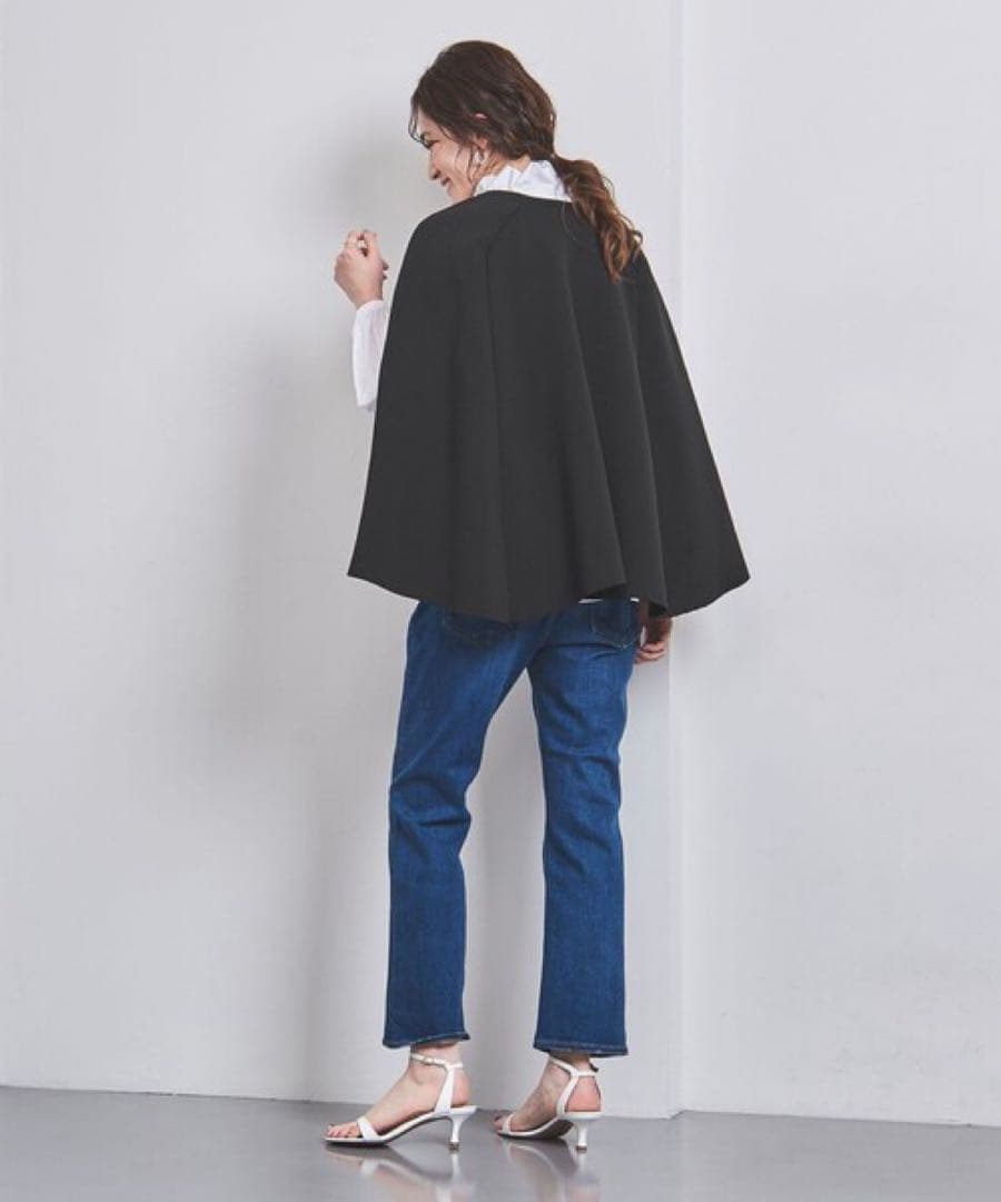 UNITED ARROWS 滝沢眞規子さん着用 黒 ケープカーディガン