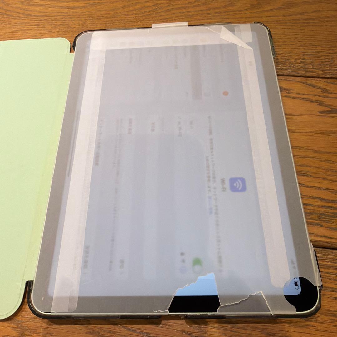 シ*ー様 Apple iPad Air 10.9インチ 本体 グリーン　新品未使