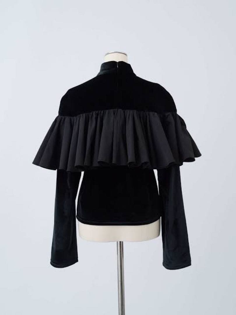 新品 cygne シーニュ ベロアフロントフリルトップス Angeli ブラック