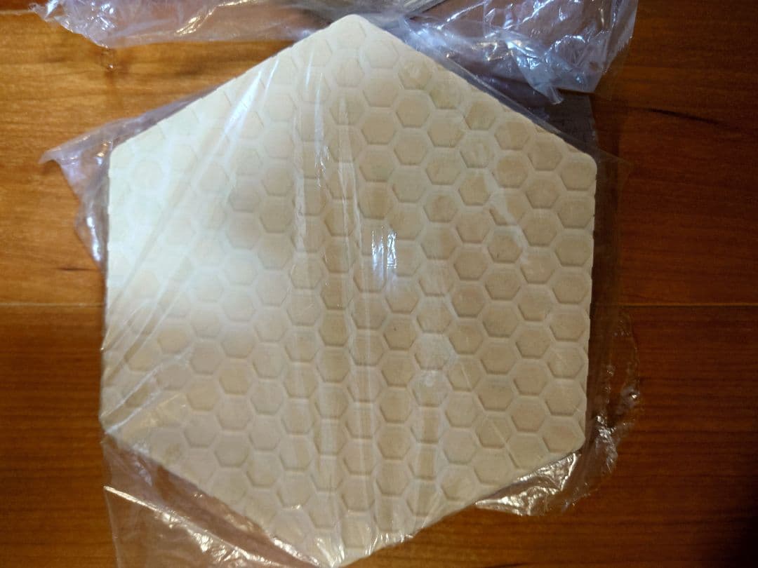 サーフィン 凸凹が吸盤の様なシリコンゲルクリアデッキパッド41(内ハーフ4枚)