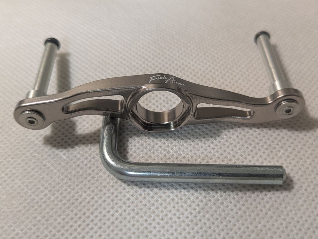 コラボ限定 リブレ LIVRE フィッシュアロー　カスタムハンドル　68ミリ