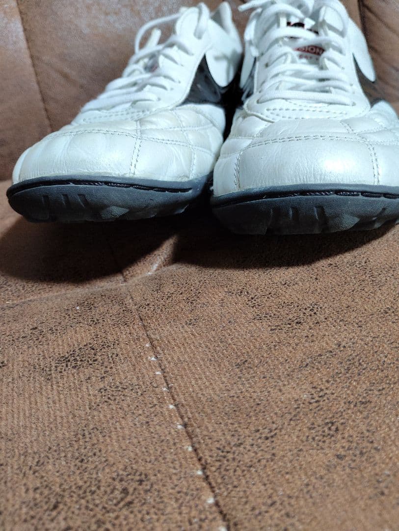 Mizuno　MORELIA　ターフ　TF　27.5cm