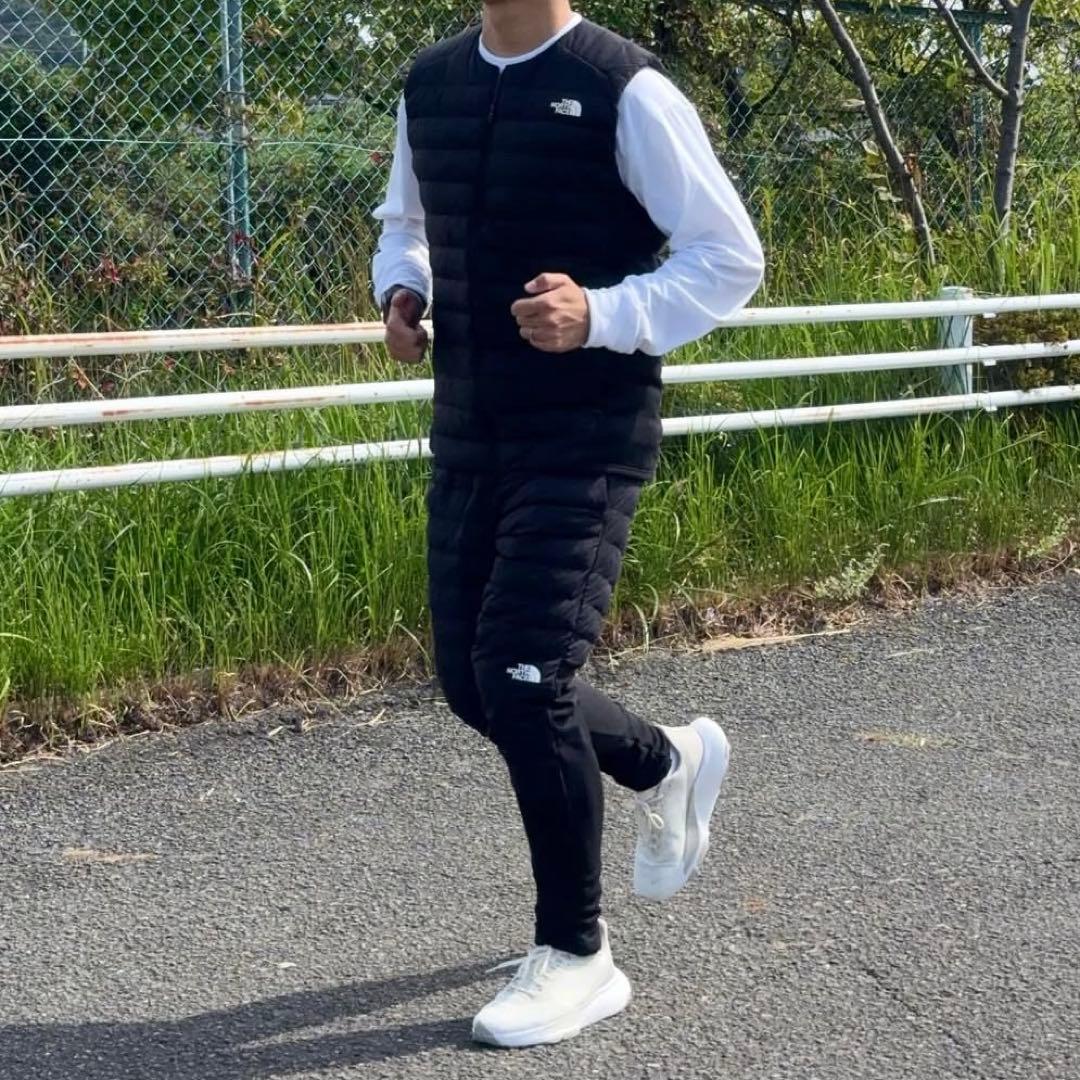 【新品】Ｍ　ノースフェイス レッドランベスト ブラック NY82577