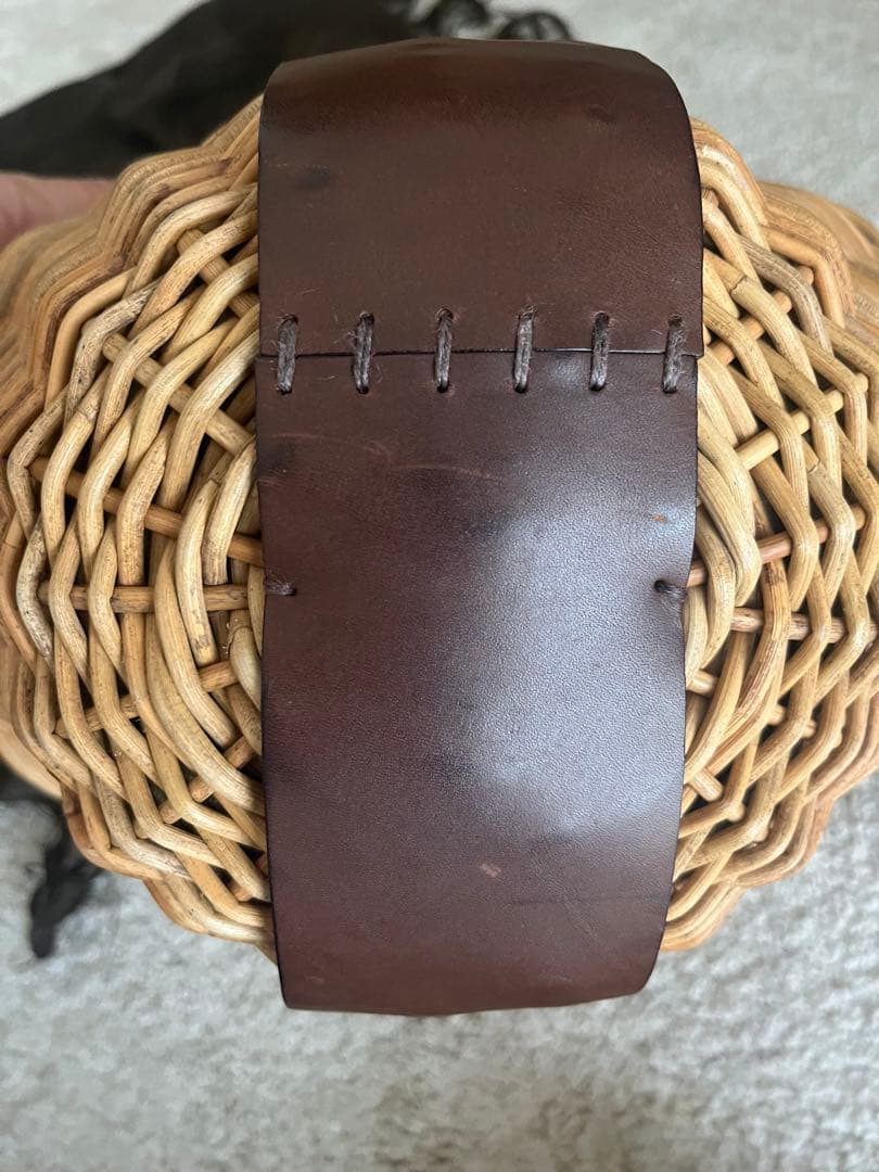 美品エバゴス　かごバッグ