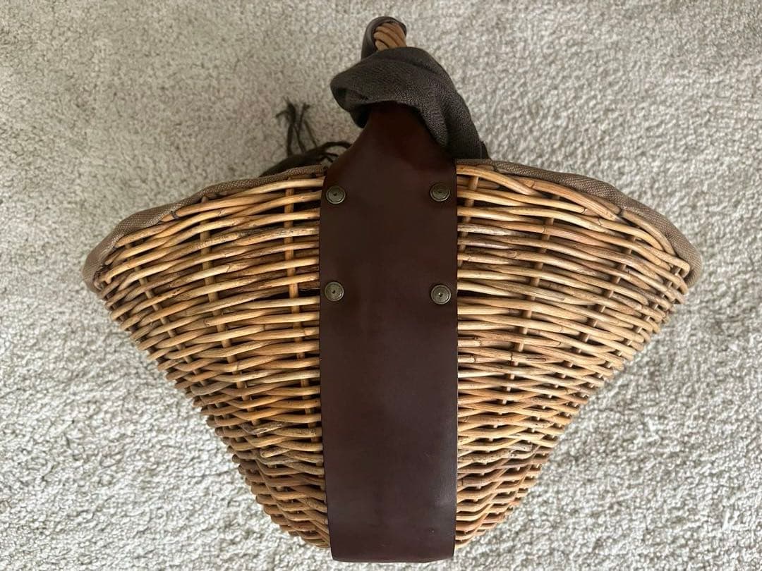 美品エバゴス　かごバッグ