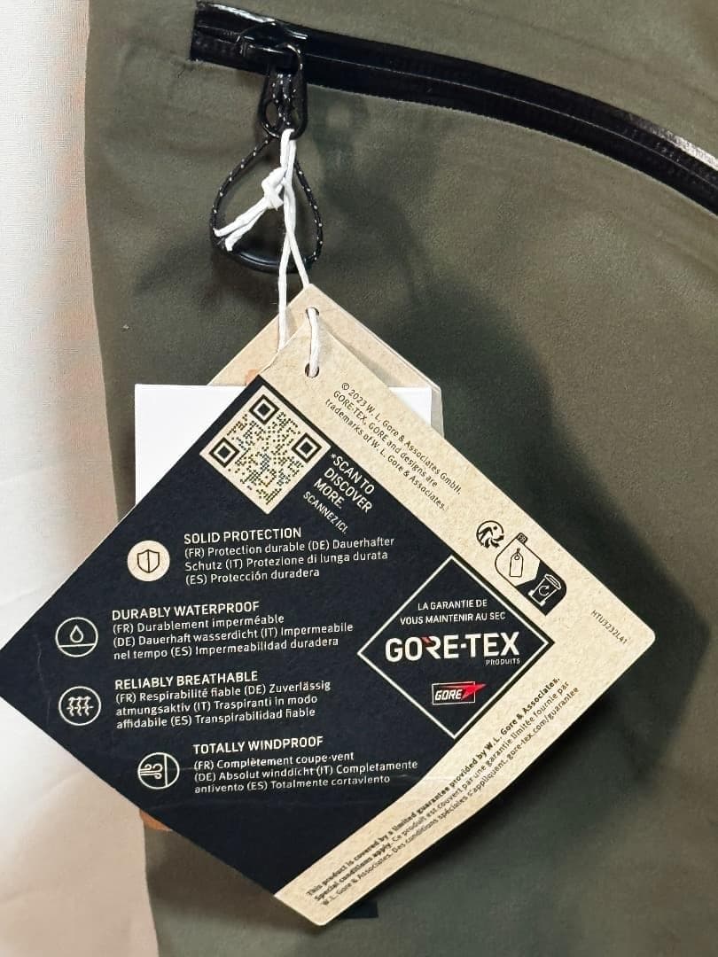 サロモン MOON PATROL GORE-TEX メンズシェルパンツ サイズS