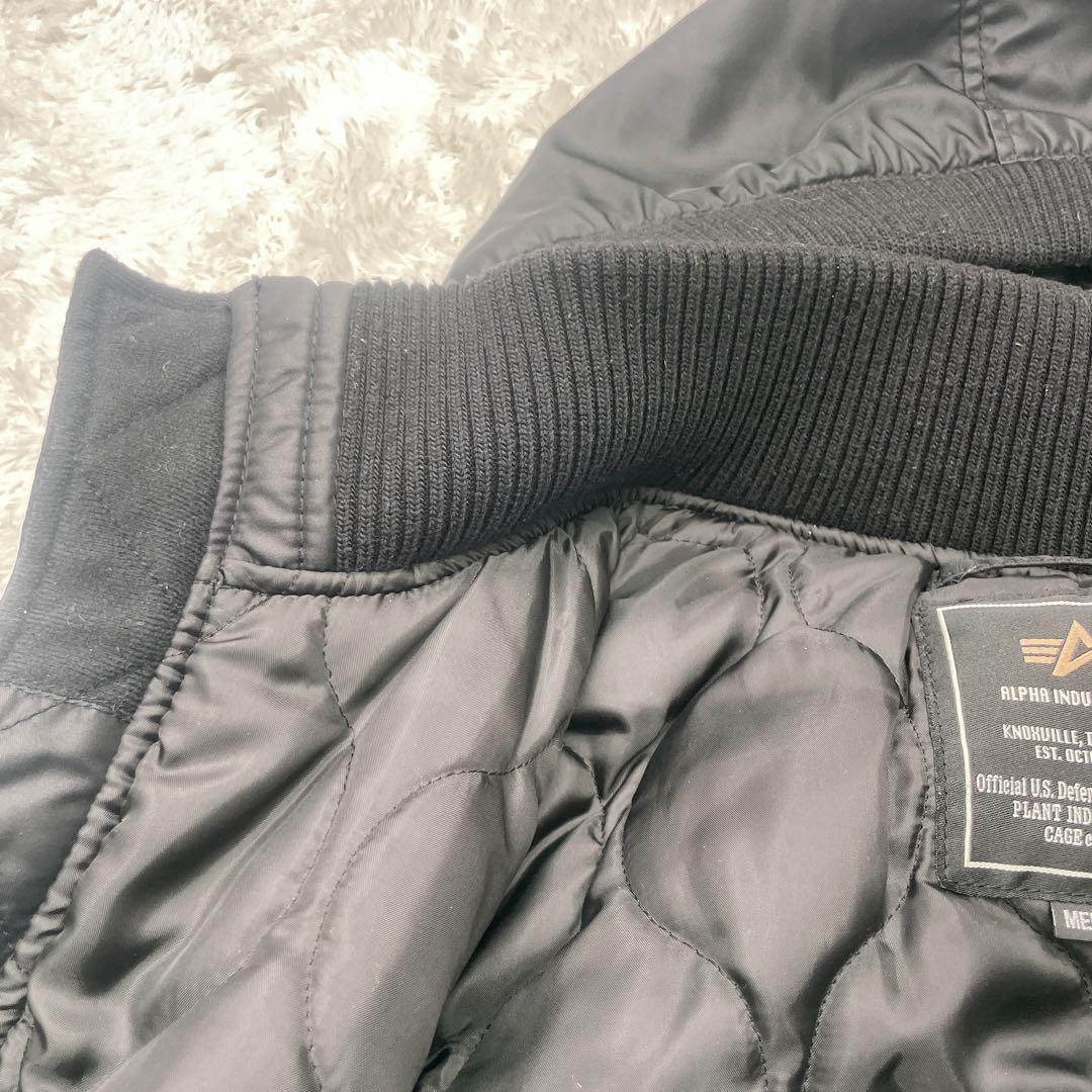 ALPHA IND. MA-1ジャケット ブラック　フード付き　Ｍ