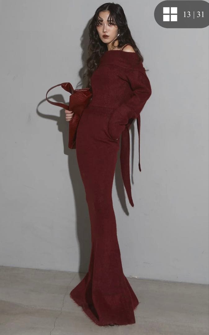 バーガンディ オフショルダー ワンピース