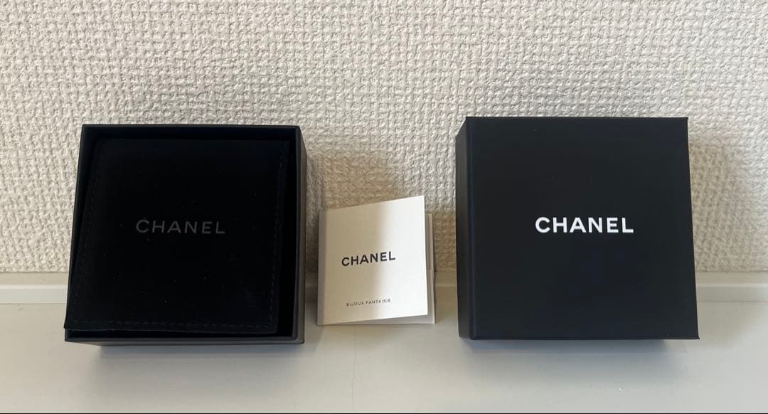 未使用品 CHANEL シャネル CCロゴ スタッドピアス ゴールド 金