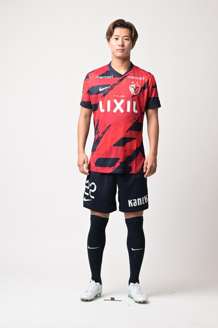 よ*ん様 濃野 公人選手のサイン入り「25Ｊ１リーグ優勝記念Tシャツ」