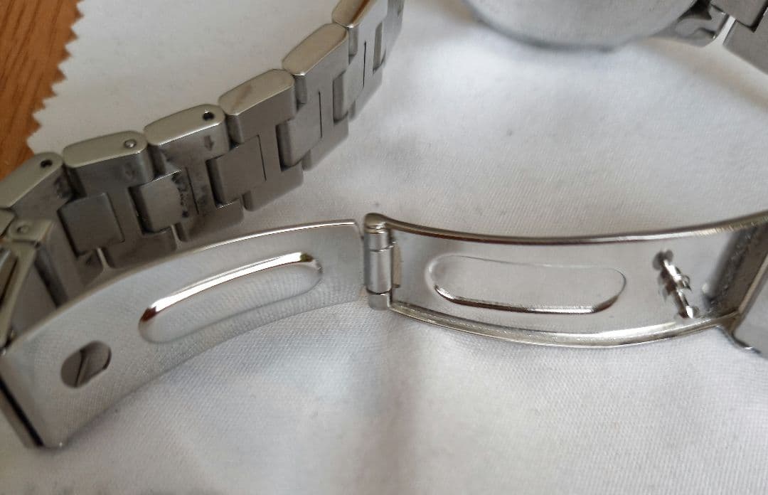 X-girl CITIZENコラボ ソーラーパワー クロノグラフ腕時計中古