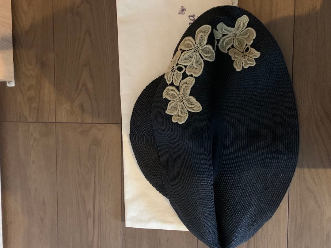 Athena New York 黒 花刺繍 ハット