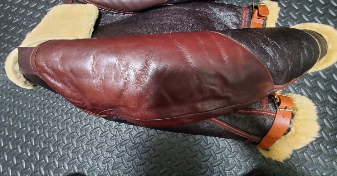 希少 エアロレザー B3 大戦モデル ムートン フライトジャケット