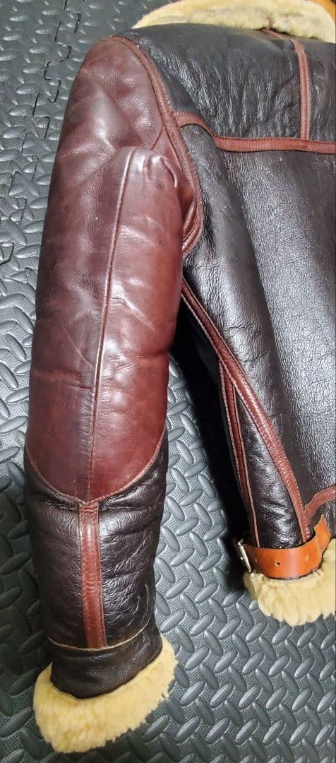 希少 エアロレザー B3 大戦モデル ムートン フライトジャケット