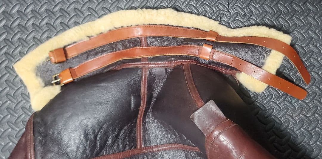 希少 エアロレザー B3 大戦モデル ムートン フライトジャケット