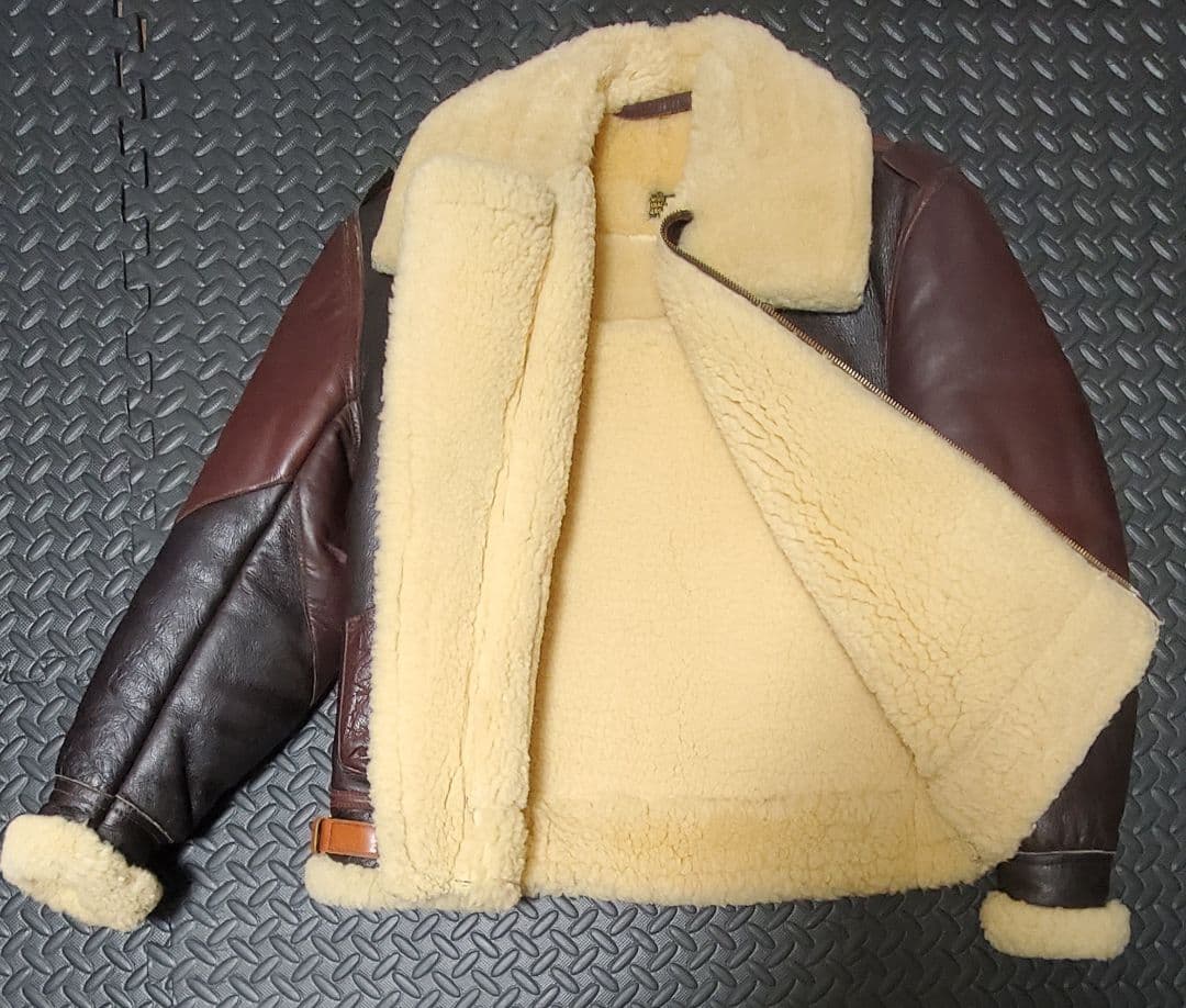 希少 エアロレザー B3 大戦モデル ムートン フライトジャケット