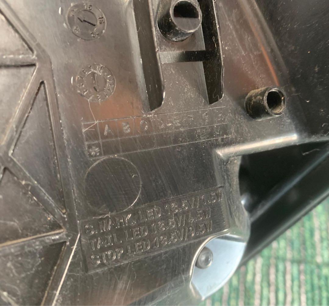 美品シトロエンDS3 純正テールライ ト左右セット