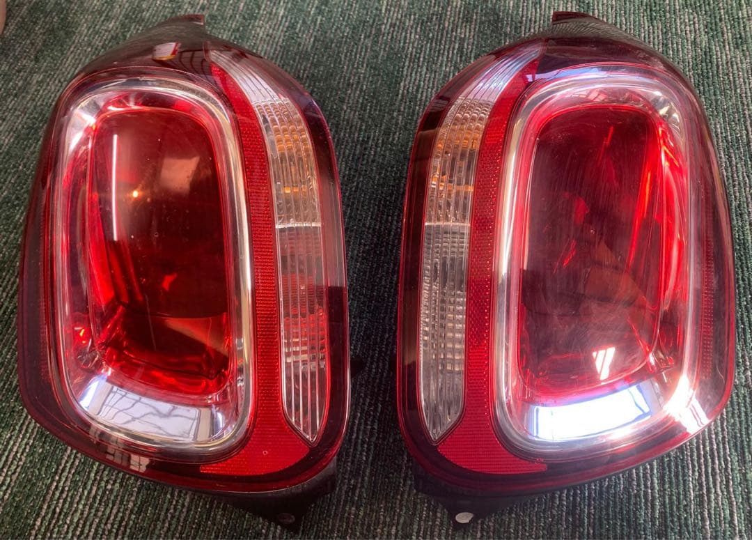 美品シトロエンDS3 純正テールライ ト左右セット