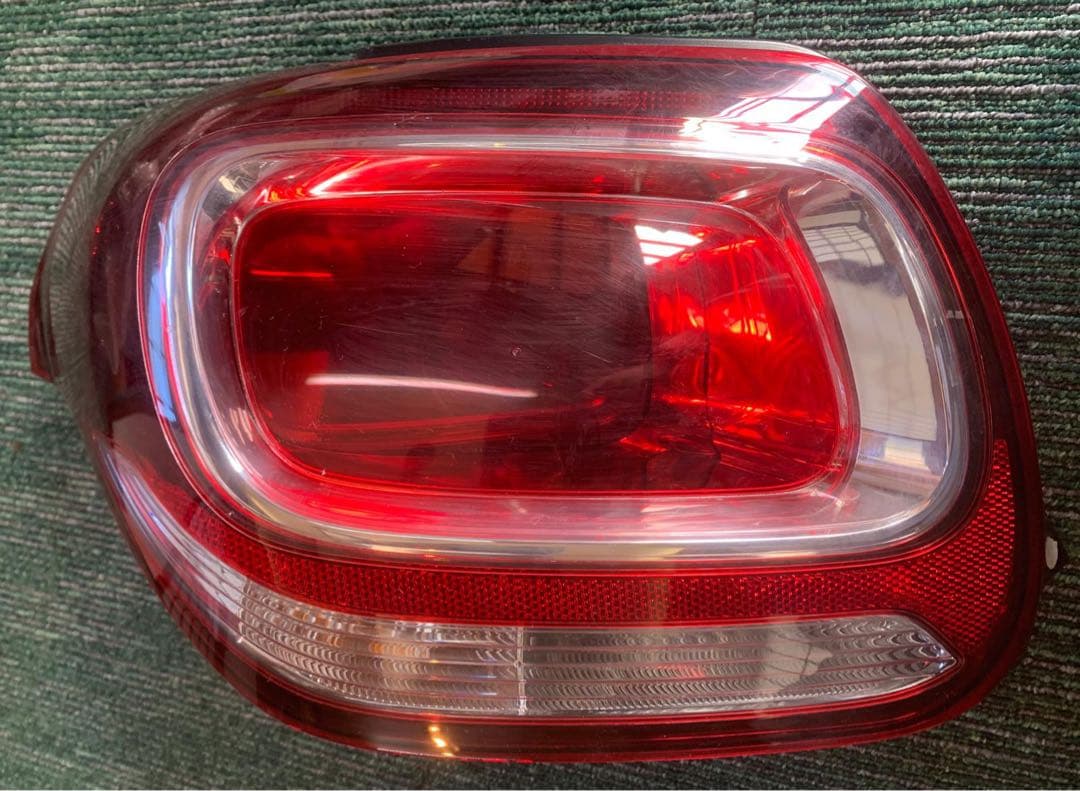 美品シトロエンDS3 純正テールライ ト左右セット