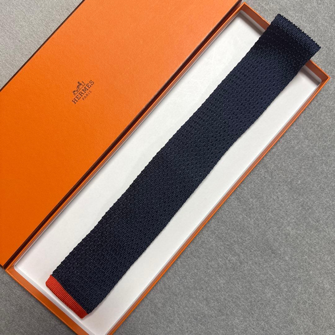 美品　エルメス　ネクタイ　ニットタイ　紺　無地　シルク