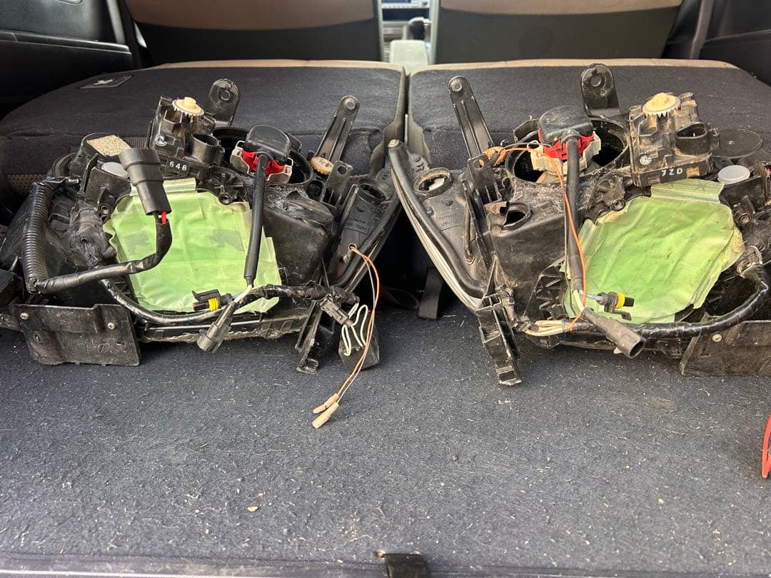 QNC系 bB イカリングヘッドライト