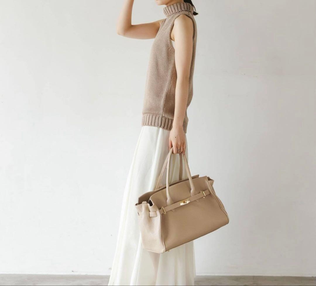 m*.様 MILOS/ミロス 金具付きショルダーバッグ　ベージュ　NOBLE