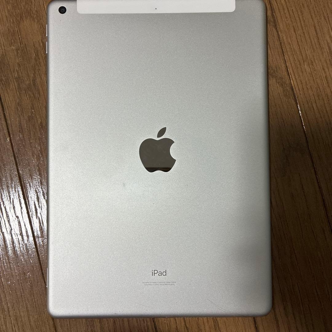 Apple iPad 第9世代シルバー本体