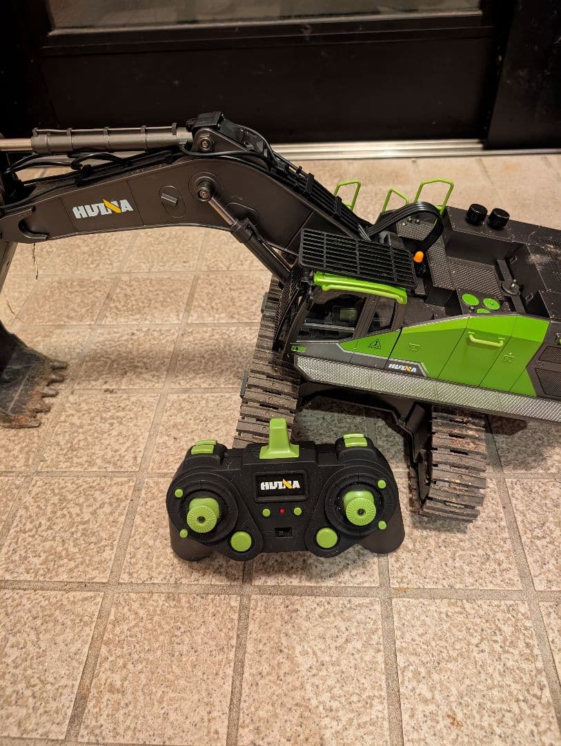 HUINA ラジコンショベル